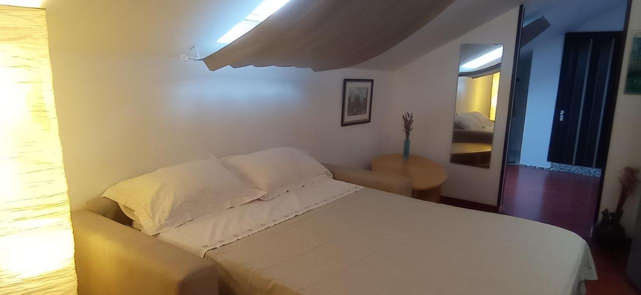 Mansardato Ipatrizi Apartment *
